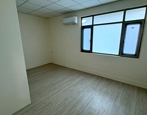 三民高中/可報稅租補入籍/全新裝潢正兩房採光通風/台水電/ - Image 3
