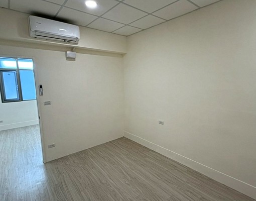 三民高中/可報稅租補入籍/全新裝潢正兩房採光通風/台水電/ - Image 6