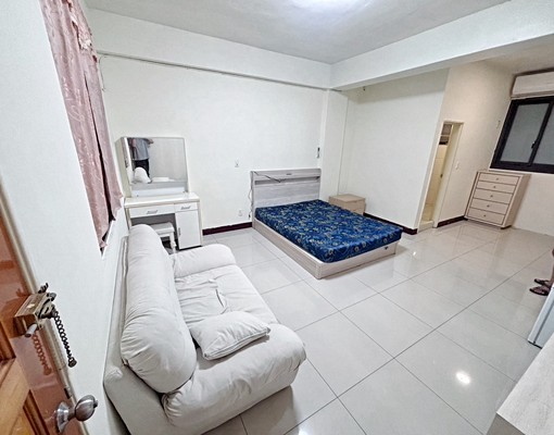 中區中華夜市✨便宜小資🔥爬樓獨立套房🔥超大空間租補 - Image 4