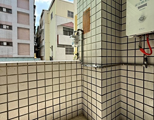 🏡出租❗️自由帝國三房｜陽台進出 - Image 11
