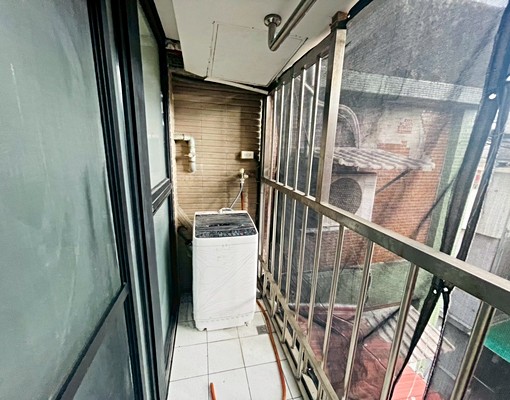 西門❣️獨立陽台曬衣捷運機能家採光通風生活機能佳小吃林立 - Image 3