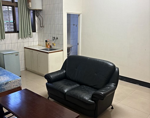 近重慶北路二段，單人小套房附家具 - Image 3