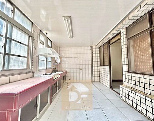 ‼️竹東稀有‼️近市場、火車站‼️大庭院家庭朋友合租首選 - Image 8