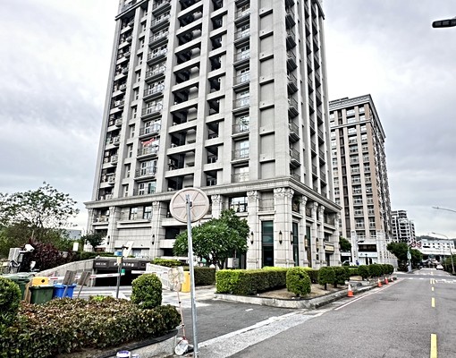 未來之都2期三房車♨️社宅/可租補♨️五泰小陳 - Image 2