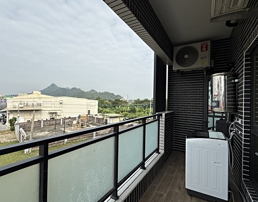 旗山黃金地段，全新電梯宅！｜一房一廳一衛｜家具家電全配｜含 - Image 3