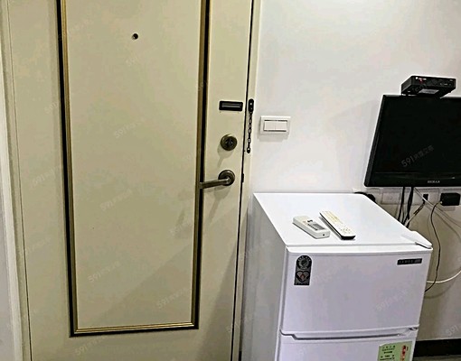 近三民高中站可寵物小資族溫馨採光佳獨立陽台套房大空間 - Image 2