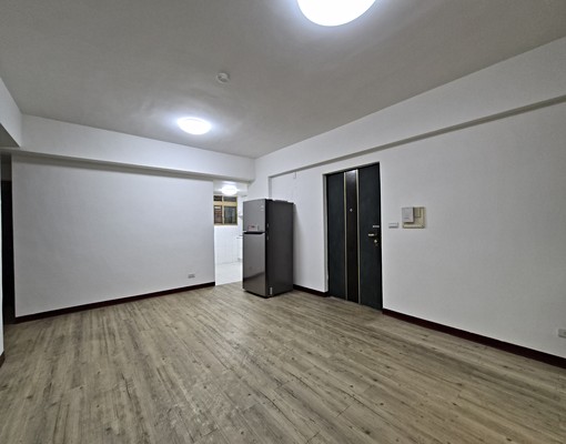 南崁奉化路方正3房出租23000/月 - Image 2