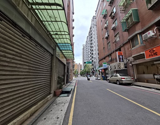 南崁奉化路方正3房出租23000/月 - Image 12