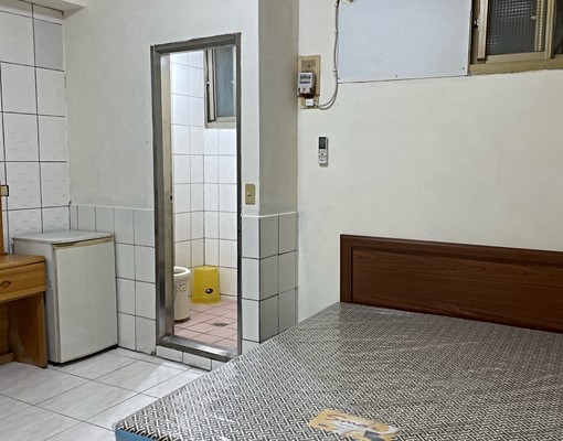 含水電洗衣机烘乾信二路104巷交通方便 - Image 2