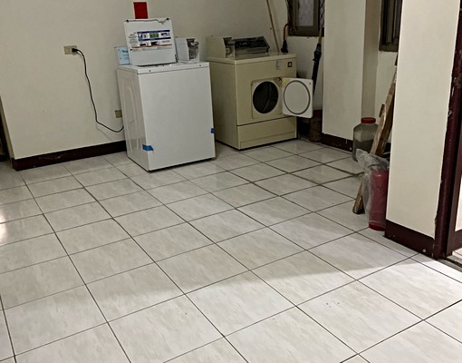 含水電洗衣机烘乾信二路104巷交通方便 - Image 5