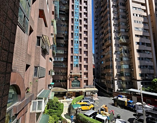 整層住家,雙捷運景安站前寧靜住宅 - Image 1