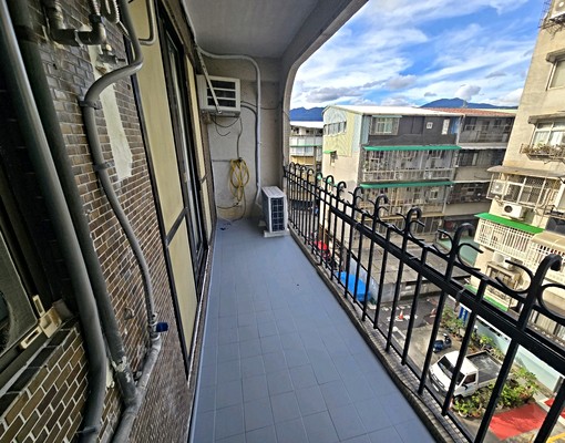 雅房全新裝潢-大客廳廚房-租補 - Image 12