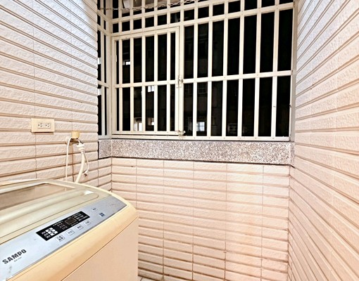 金山商圈/獨立陽台洗衣機/廁所對外窗 - Image 5