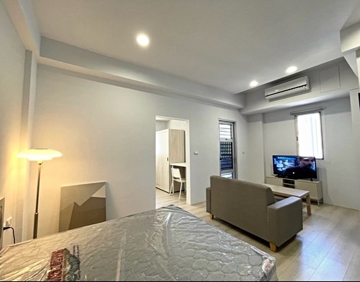 拎包入住！安平市政府設計陽台小豪宅套房 - Image 1