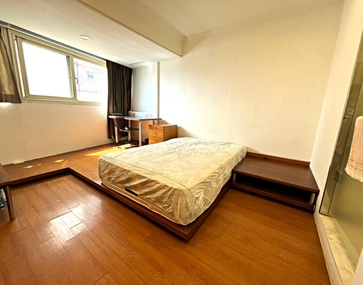 近捷運三重站阿爾卑斯天廈套房分租 - Image 1