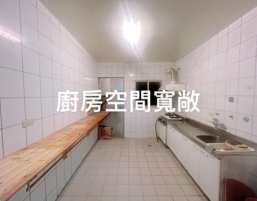 長庚商圈一樓有大庭院地下平面車位 - Image 2