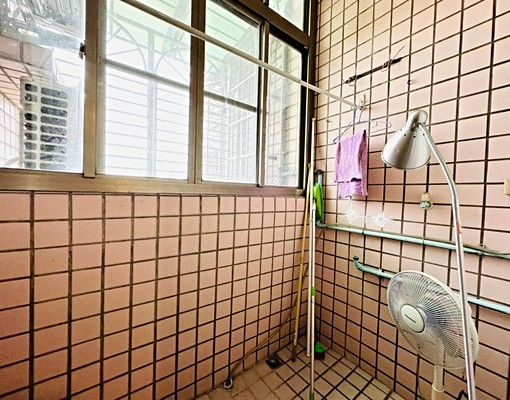 亞東醫院/遠東園區/租屋補助/垃圾包裹代收/獨立陽台 - Image 8