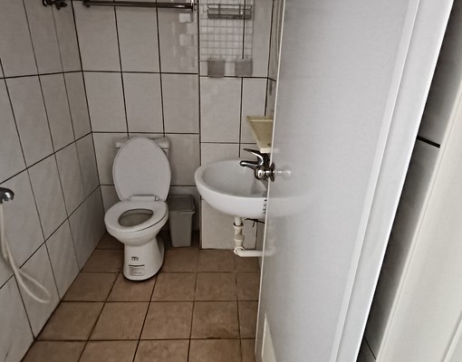 東區站前博愛國小旁出租套房P3 - Image 2