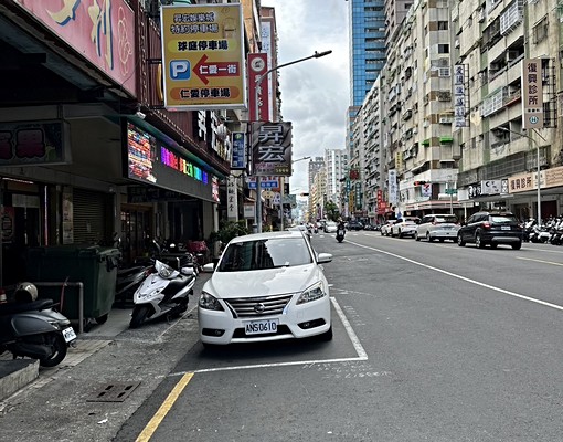 近信義國小捷運站電梯大樓溫馨套房 - Image 10