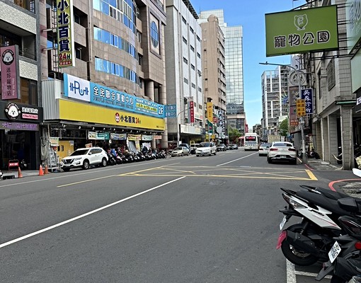 近信義國小捷運站電梯大樓溫馨套房 - Image 11