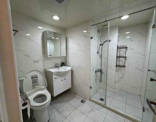 忠孝敦化站5分鐘🚇鬧中取靜整層住家 - Image 6