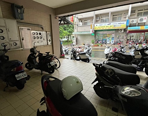 實圖)金山街主街簡約小資族套房~ - Image 9