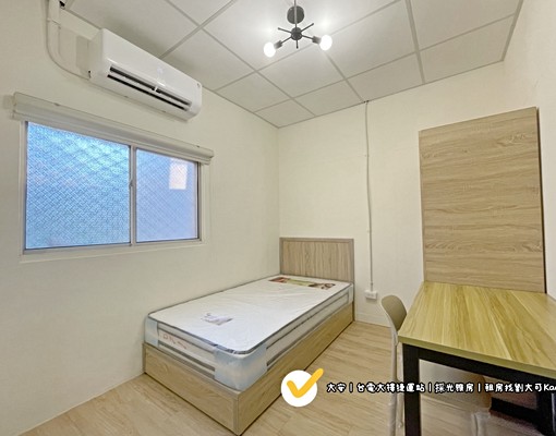 台電大樓捷運近師大台大全新裝潢採光雅房全配家具 - Image 4