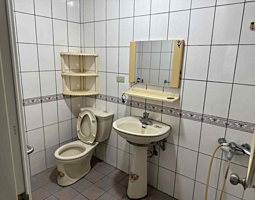 近聯大、大千醫院、南苗商圈,套房雅房出租 - Image 3