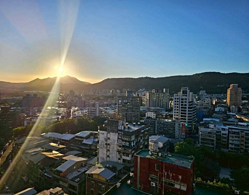 陽明山下√薇閣中學★高樓景觀2房溫泉+車位 - Image 1