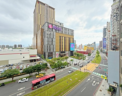 ★義享天地｜采揚天陽台進出【3房+車位】 - Image 1