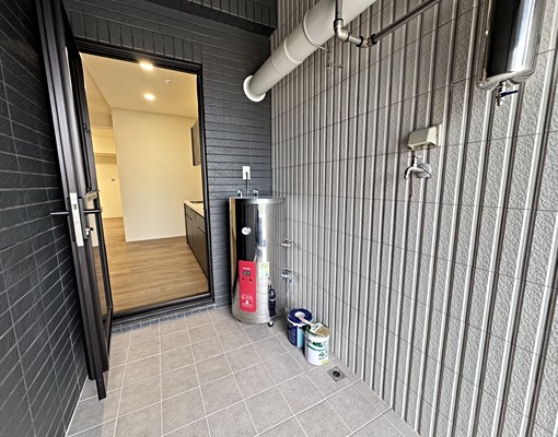 左營海青商工全新裝潢未住3房平車 - Image 10