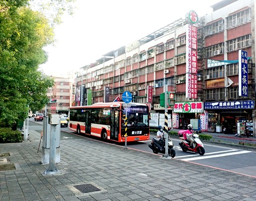 中華綠堤邊間採光三房-龍邑(新北NO.1) - Image 11