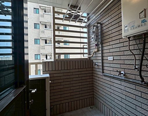 可補助/免仲介費/大三房含車管/青年時代/近興仁夜市 - Image 8