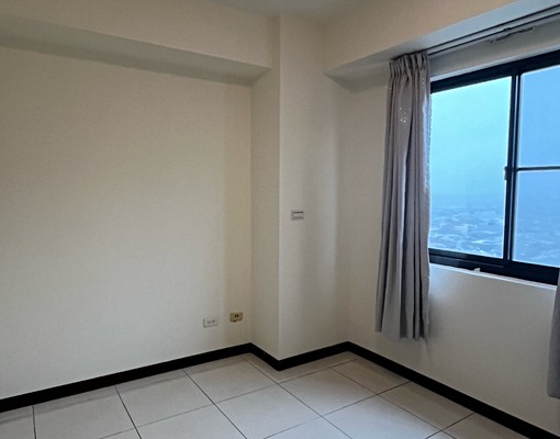 南勢重劃區~景觀美兩房~有車位 - Image 3