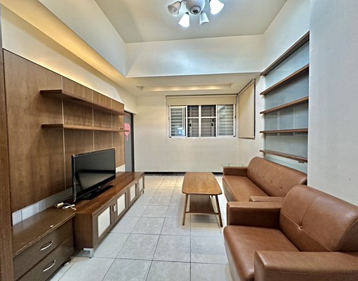 北屯文心威秀2+1房有車位華廈 - Image 1