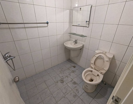 市場範圍🔺騎樓店面透天4+2房~空屋~寵拜可談 - Image 6