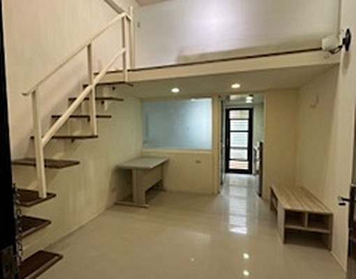 MOMA樓中樓套房出租光復路一段近園區 - Image 1