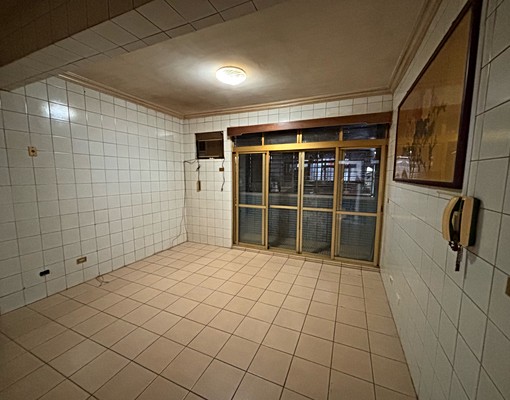 中華路中原路1+2+地下室1樓(住家辦公補習班) - Image 7