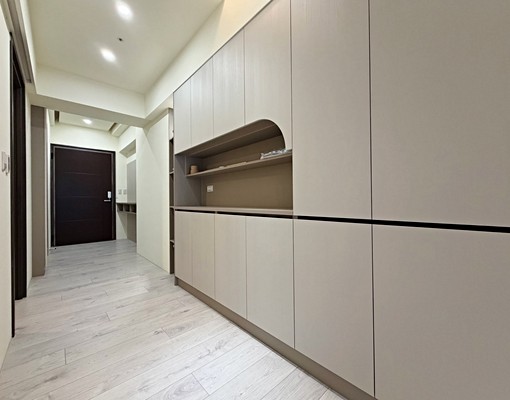 ⭐仁山潮尚居⭐全新裝潢三房平車📣可租補📣寵物可談 - Image 1