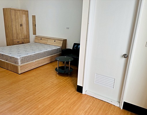 可租補.電梯飲水機.獨立陽台洗衣機.近後車站 - Image 4