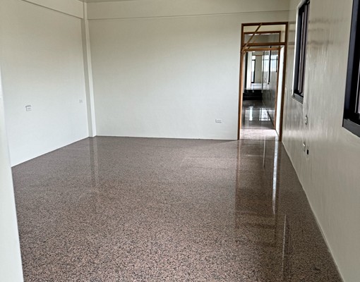 全🏰新加蓋店面。可分租。。建200坪 - Image 8