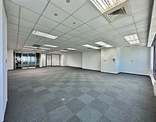 85大樓高樓層海景商辦出租 - Image 5