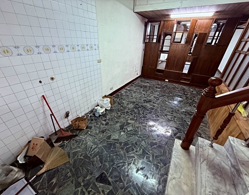 三民區大地坪透天1樓+2樓出租/適合辦公室、工作室、店面 - Image 6