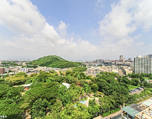 租⭐京城天湖｜蓮池潭｜高樓層景觀｜全新兩房平車 - Image 8