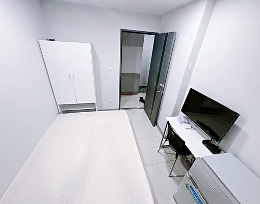 中山站3分鐘可以租屋補助有獨立洗衣機和對外窗水泥隔間獨立套房 - Image 2