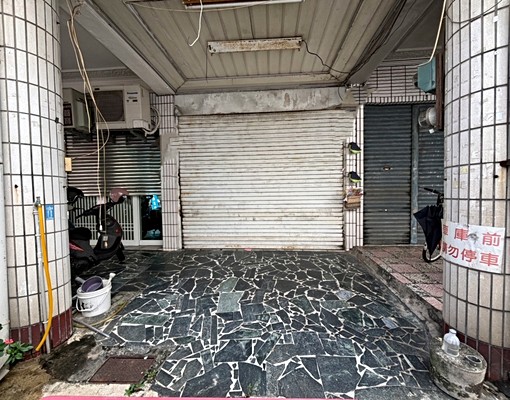	新興市場｜美麗島捷運站旁｜透天黃金店面 - Image 12