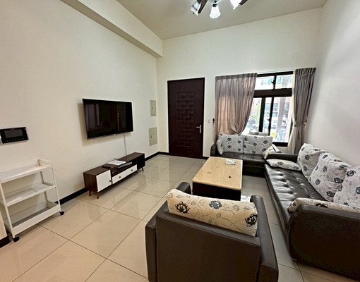 超大使用空間-傢俱齊全-免仲 - Image 1