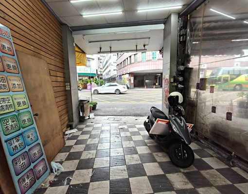 樹德家商吃市店面 - Image 2