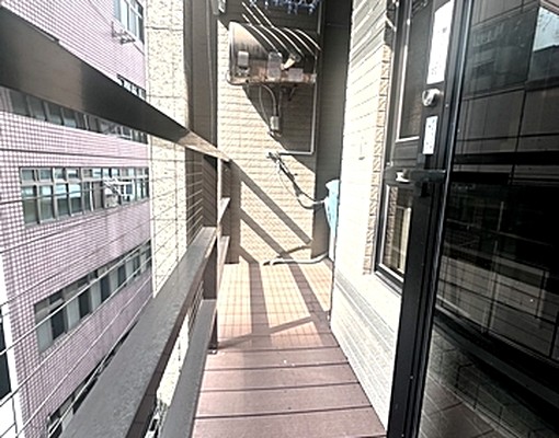 可寵🏵️可租補🏵️中山國小🏵️溫馨明亮大空間 - Image 5