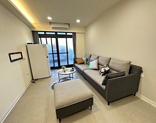 LikeHouse|英業達及桃鶯商圈｜代收垃圾｜大露台｜雅房 - Image 2